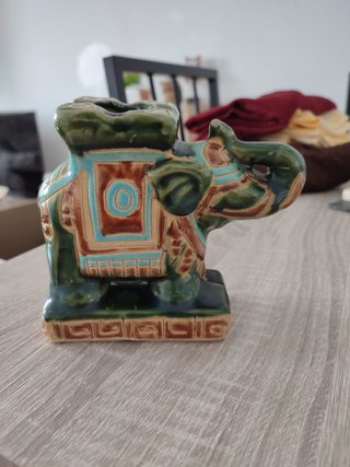 Figura de elefante decorativa