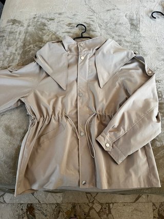 Gabardina corta beige