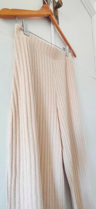 Pantalón de canalé beige ancho