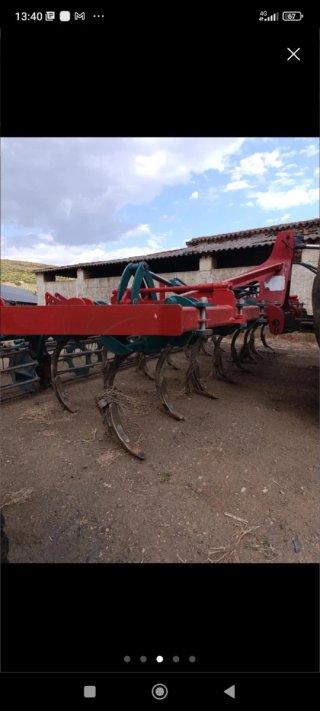 Semichisel cultivador