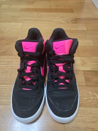 Zapatillas Nike Negras y Rosas