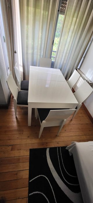 Mesa de Comedor Blanca con 6 Sillas
