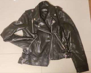 Chaqueta Biker Polipiel Zara Negra Talla XS