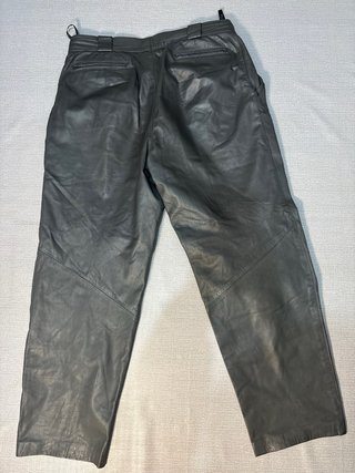 Pantalones de Piel Gris Oscuro Vintage