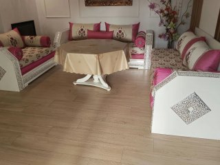 Conjunto de Sofás Marroquíes y Mesa