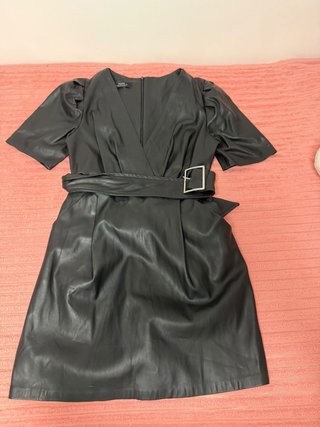 Vestido Negro Efecto Piel Bershka Talla M