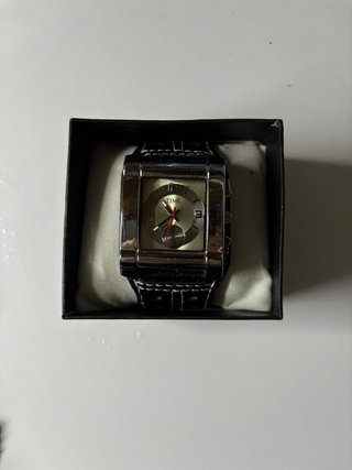Reloj de Pulsera con Caja