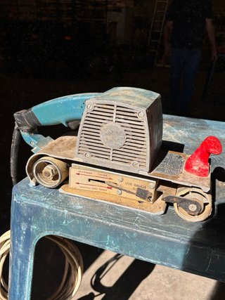 Lijadora de banda eléctrica
