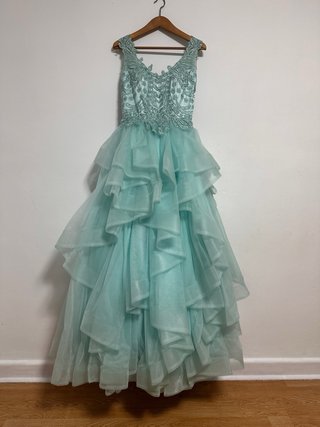 Vestido de XV años verde agua