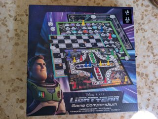 Juego de Mesa Lightyear Game Compendium