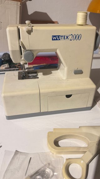 Máquina de Coser Wutex 2000