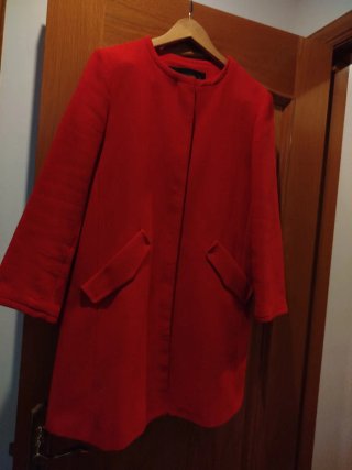 Abrigo corto rojo