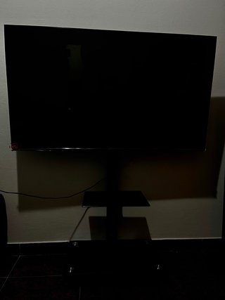 TV Samsung 50 pulgadas con soporte
