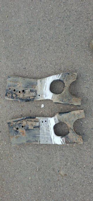 soportes parachoques trasero nissan navara 2002
