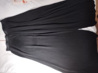 Pantalón Ancho Plisado Negro