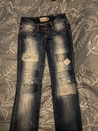 Pantalones Vaqueros Bershka con Parches