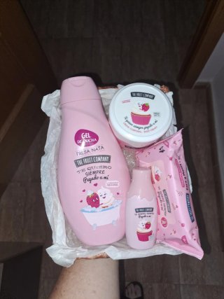 Cesta Regalo The Fruit Company Fresa y Nata