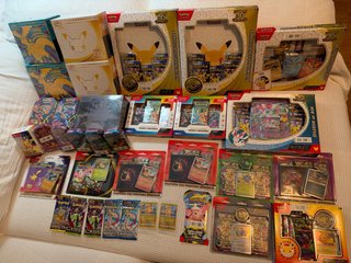 Lote de productos Pokémon