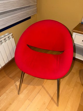 Silla de diseño roja