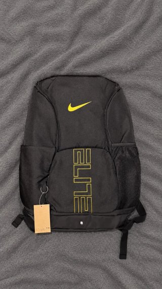 Mochila Nike Varsity Elite Negra y Amarilla
