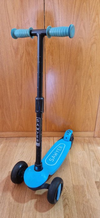 Patinete Ajustable Sawyer Ruedas LED