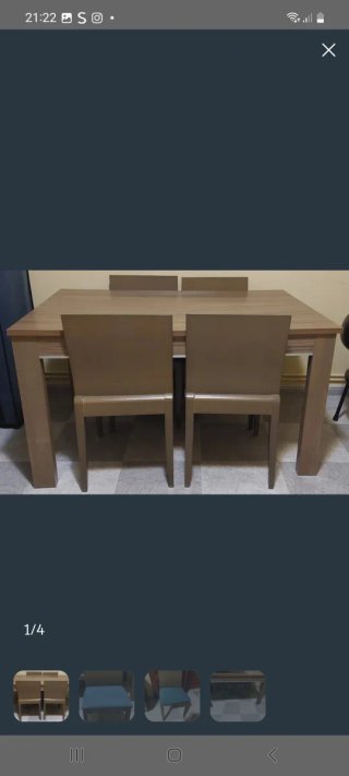 Conjunto de Mesa y 4 Sillas de Comedor