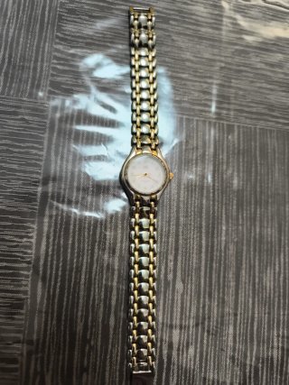 Reloj Vintage Q&Q Bicolor