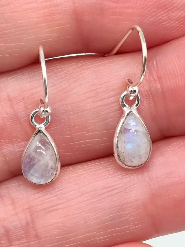 Pendientes de Plata de Ley 925 y Piedra Luna