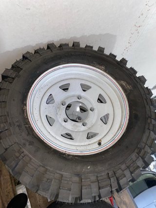 Llantas Toyota HDJ 100 (tengo 5 unidades)