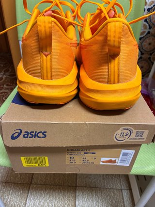 Zapatillas Asics Novablast 5 Talla 44