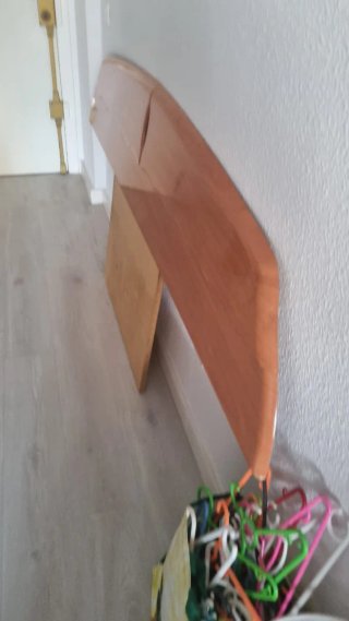 Cabecero de madera