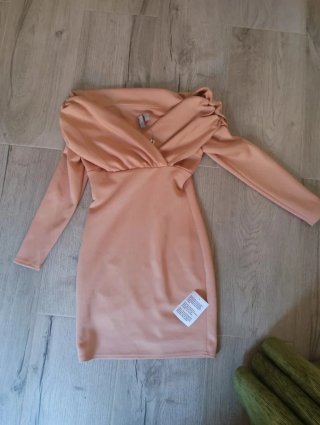Vestido Nude Rosa Hombros Descubiertos