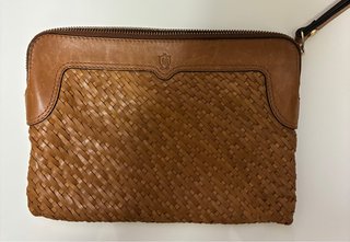 Bolso de mano Massimo Dutti trenzado