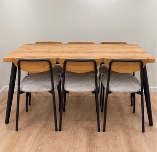 Conjunto de Mesa y Sillas Estilo Rústico