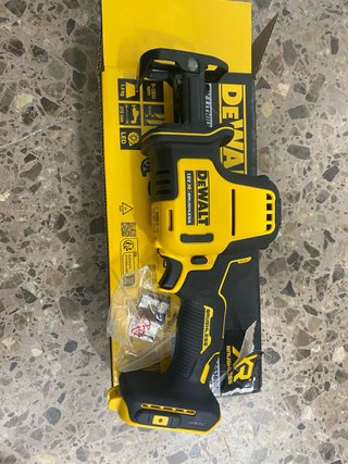 Sierra de sable DEWALT DCS369 18V XR Brushless