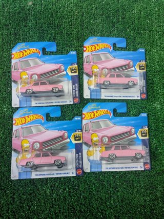 Hot Wheels The Simpsons Family Car
