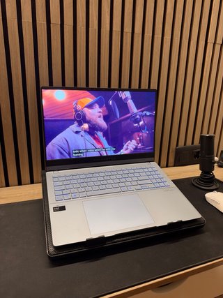 Portátil Asus Vivobook S OLED