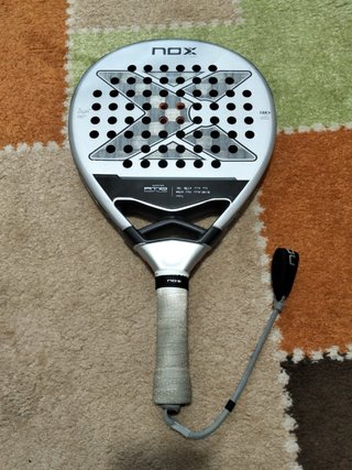 Pala de pádel Nox AT10 18K 2024