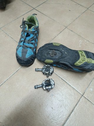 Pedales de calas EXUSTAR para bicicleta
