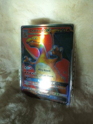 Carta Pokémon Charizard GX