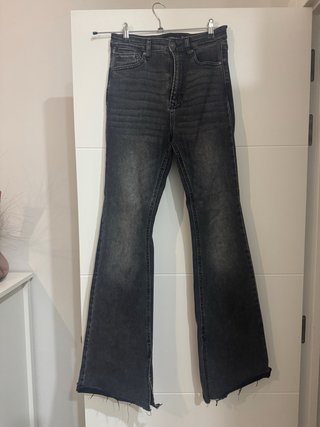 Pantalón vaquero negro Stradivarius