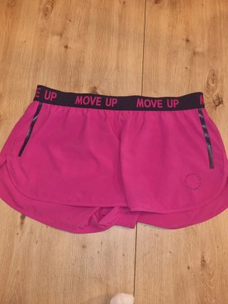 Pantalón corto deportivo rosa