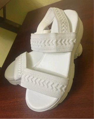 Sandalias Blancas con Plataforma 37-38