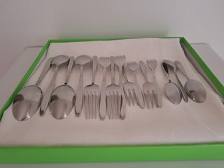 Set de cubiertos