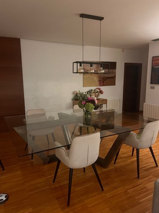 Mesa de Cristal con Pie de Hierro Negro