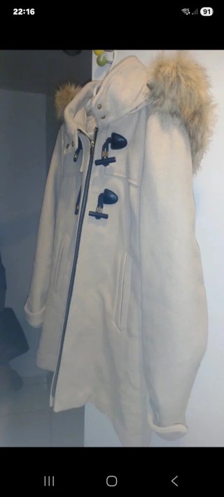 Abrigo Mango Beige con Capucha de pelos