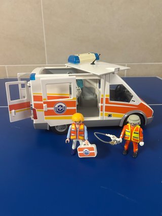 Ambulancia Playmobil City Action
