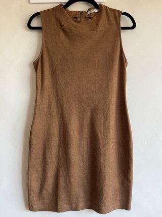 Vestido corto de antelina marrón