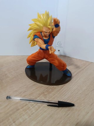 Figura Son Goku Super Saiyan 3