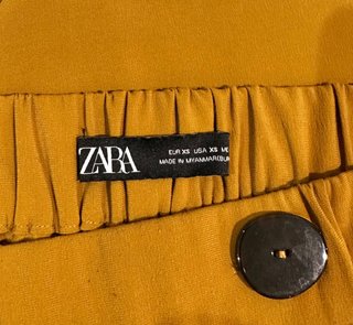 Pantalón Mostaza Zara Talla XS